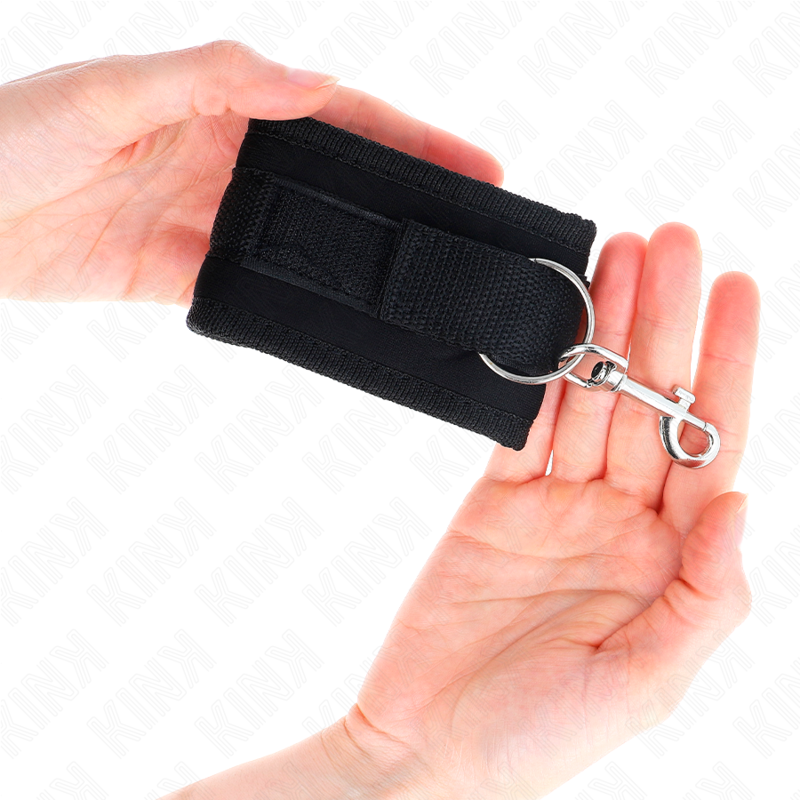 KINK - NYLON BIND HANDGELENKFESSELN MIT KLETTVERSCHLUSS SCHWARZ MODELL 2 VERSTELLBAR 18-35 CM X 6 CM